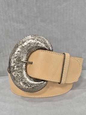 Vtg Contempo Casuals belt women's medium tan curved leather wide chunky buckle